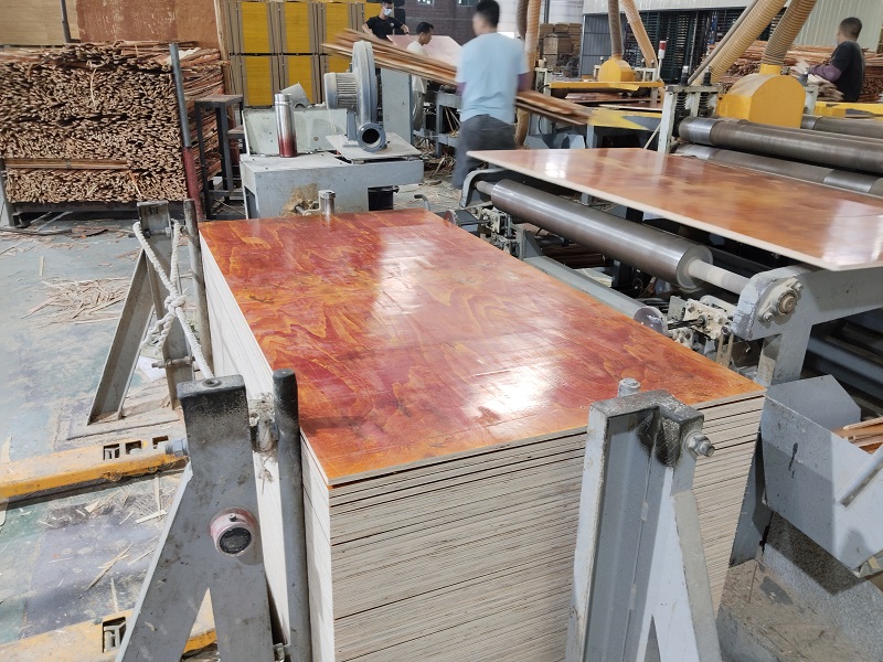 廣西建筑模板：從傳統(tǒng)到現代的蛻變插圖